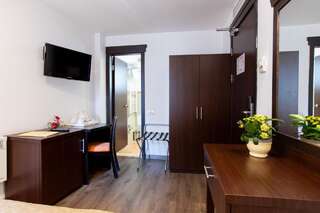 Отель Hotel Duke Armeneasca - Ex Tempo Бухарест-3