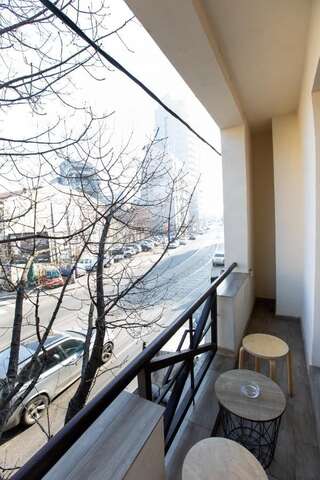 Отель Hotel Duke Armeneasca - Ex Tempo Бухарест Двухместный номер с 1 кроватью и балконом-3