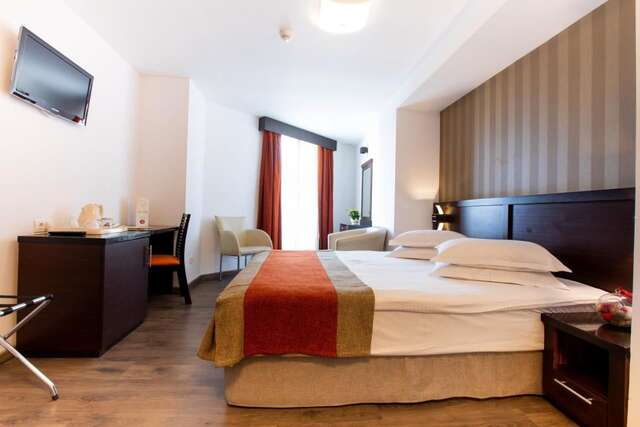 Отель Hotel Duke Armeneasca - Ex Tempo Бухарест-12